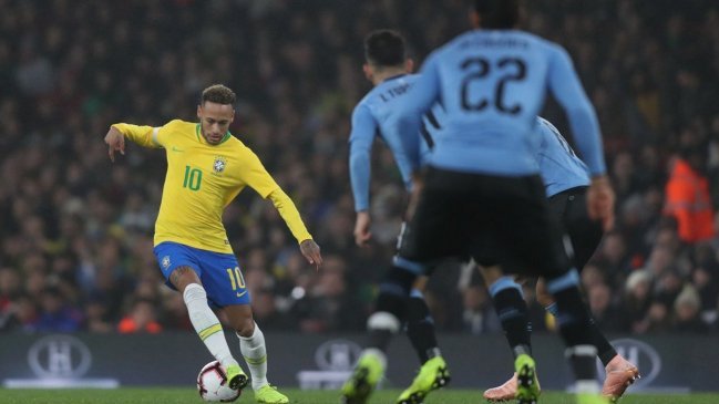Resultado de imagen para dribling neymar brasil
