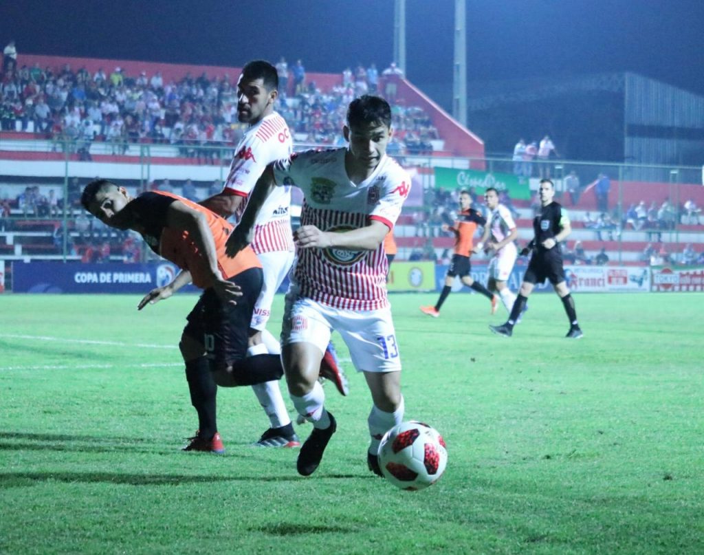 Versus / Sobre la hora, San Lorenzo igualó a General Díaz