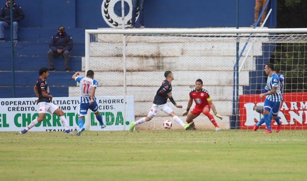 Versus Triunfo Clave Del 12 De Octubre Que Deja La Zona Roja Y Hunde A San Lorenzo